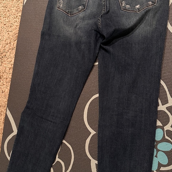 🌺Judy Blue distressed jeans🌺 - Picture 3 of 3